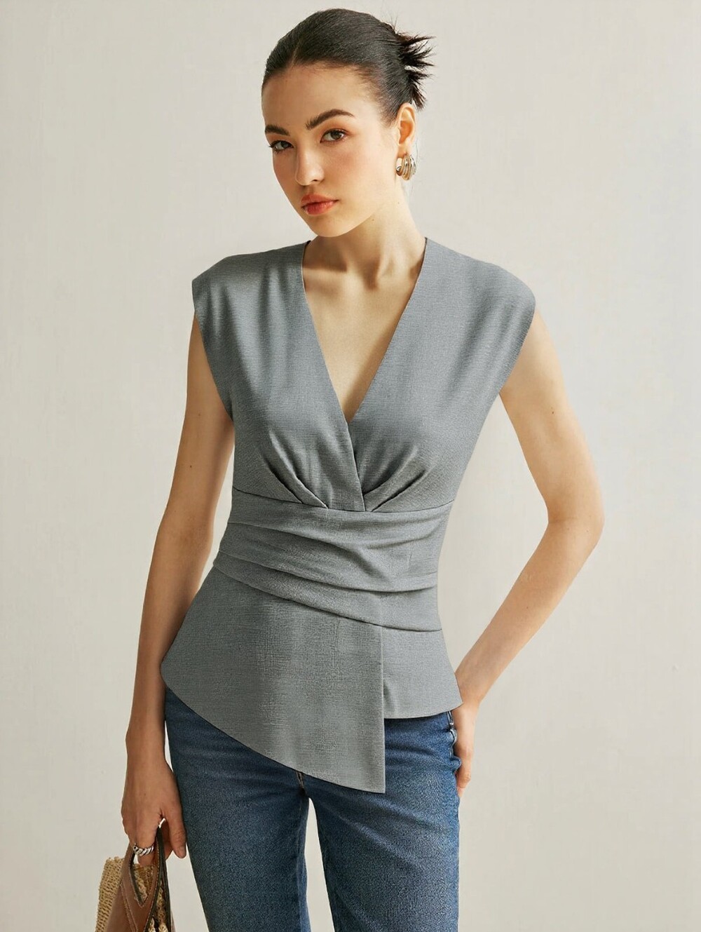 COMMENSE Gray NWT Ruched Waist Asymmetric Top L Professional Workwear